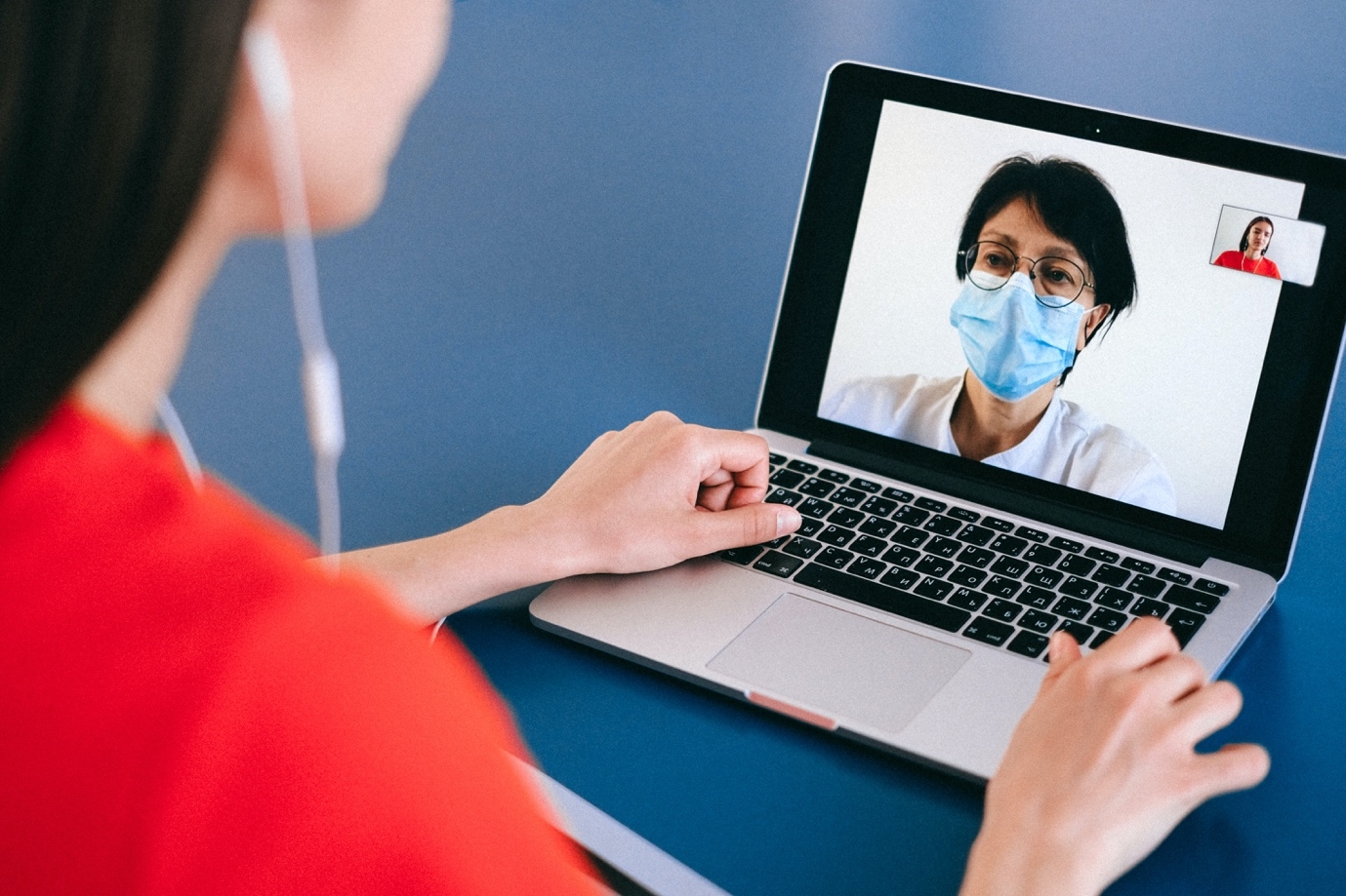 patient consulting a virtual doctor